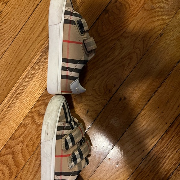 Kids Burberry sneakers size 26 - Picture 5 of 6